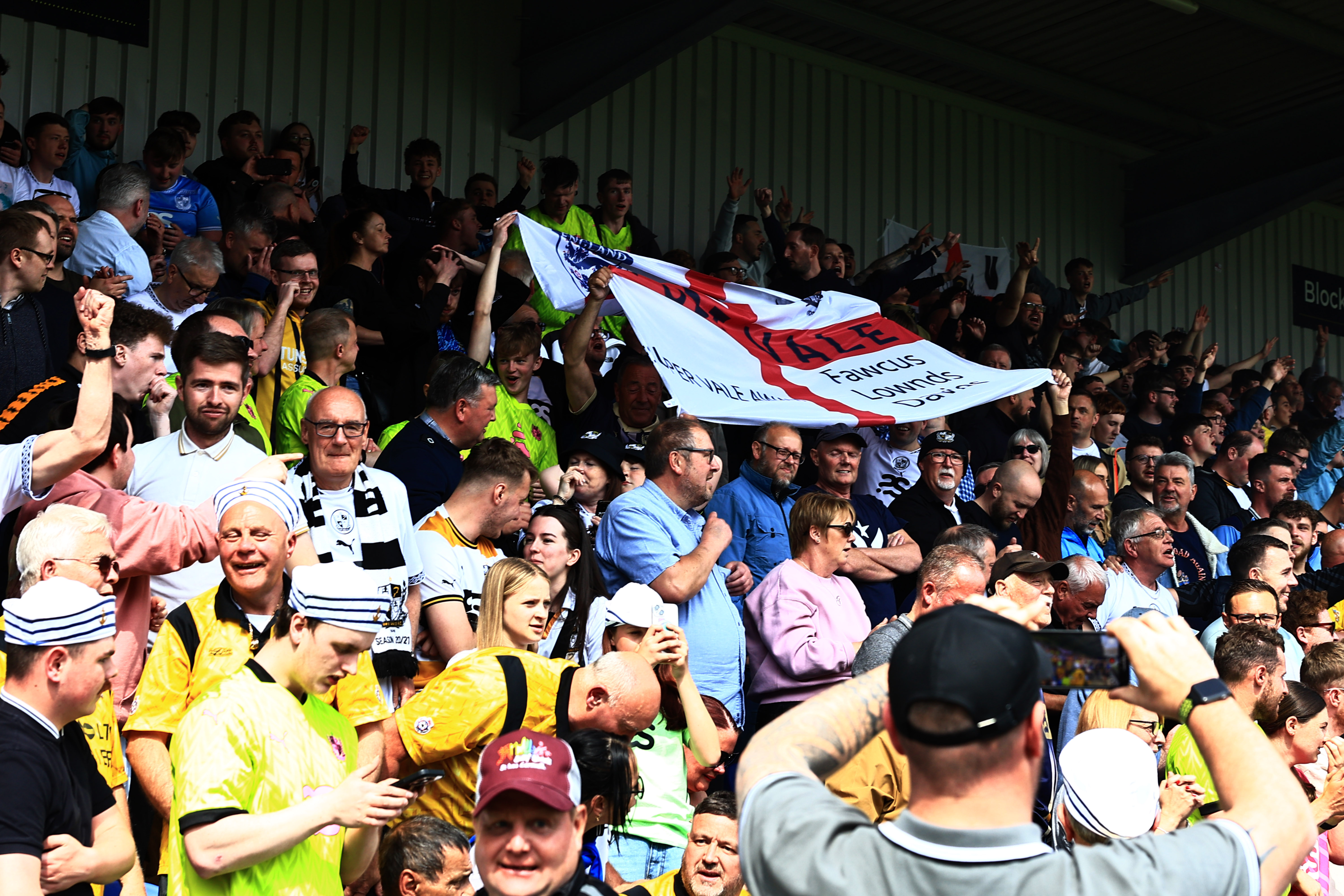 Supporter flags