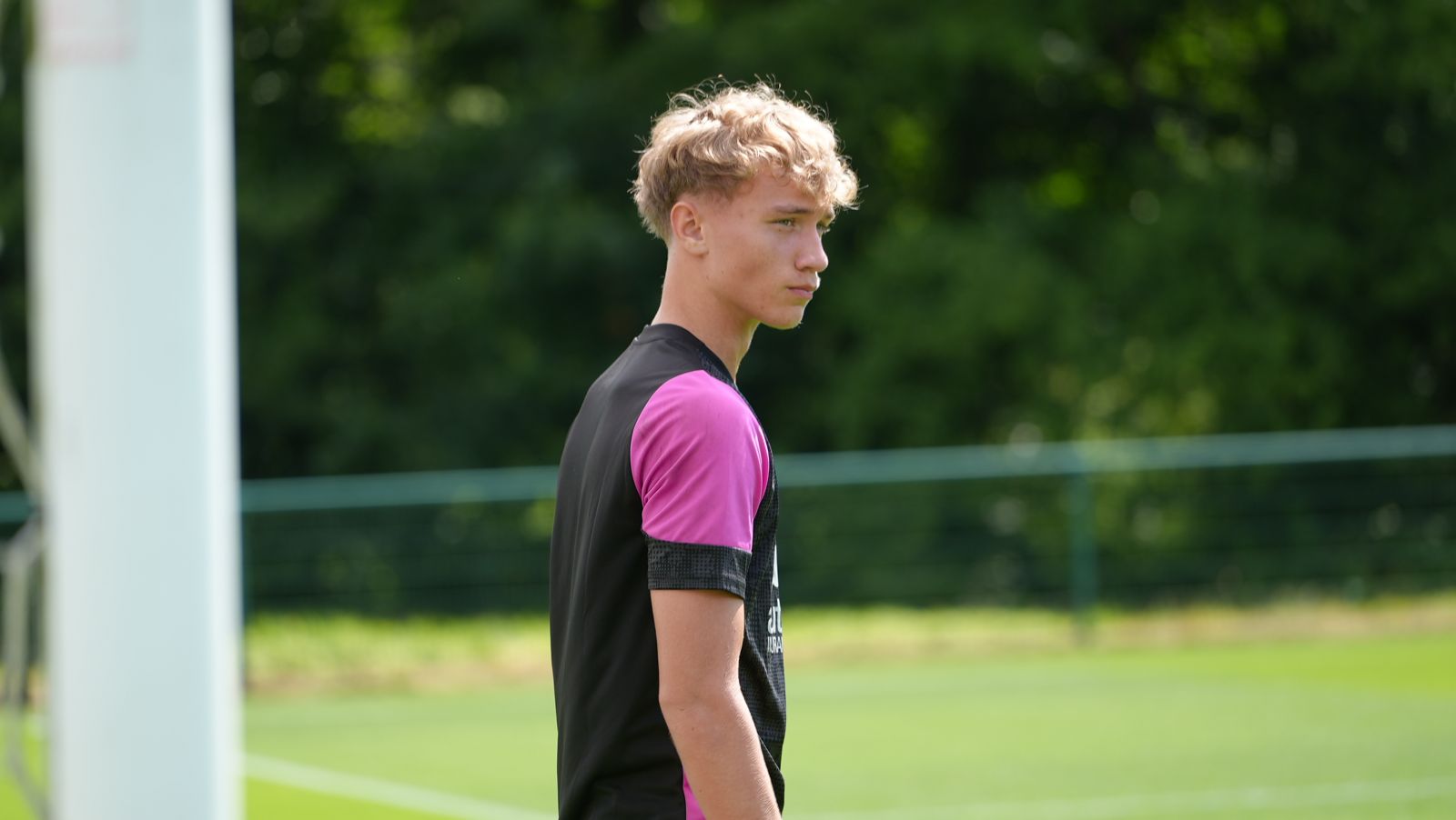 Arron Davies