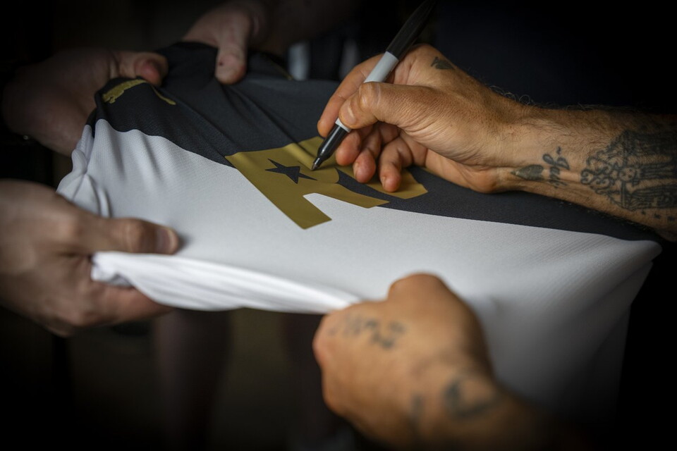 RW shirt