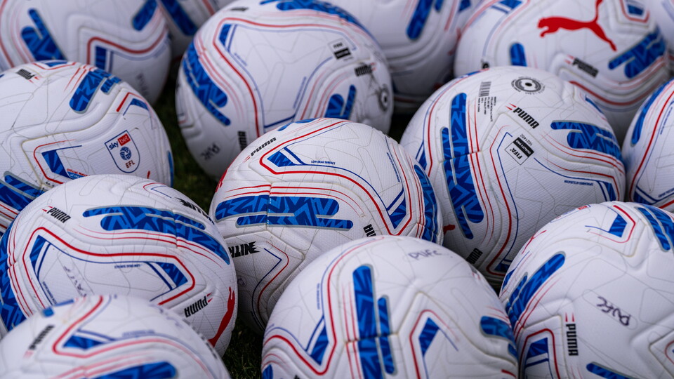Training footballs