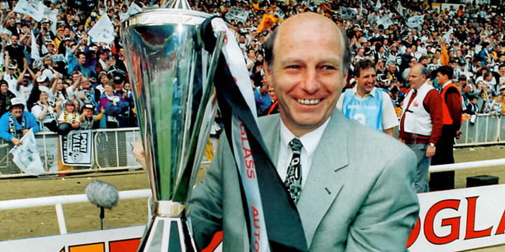 Unveiling of John Rudge Statue at Vale Park | Port Vale FC